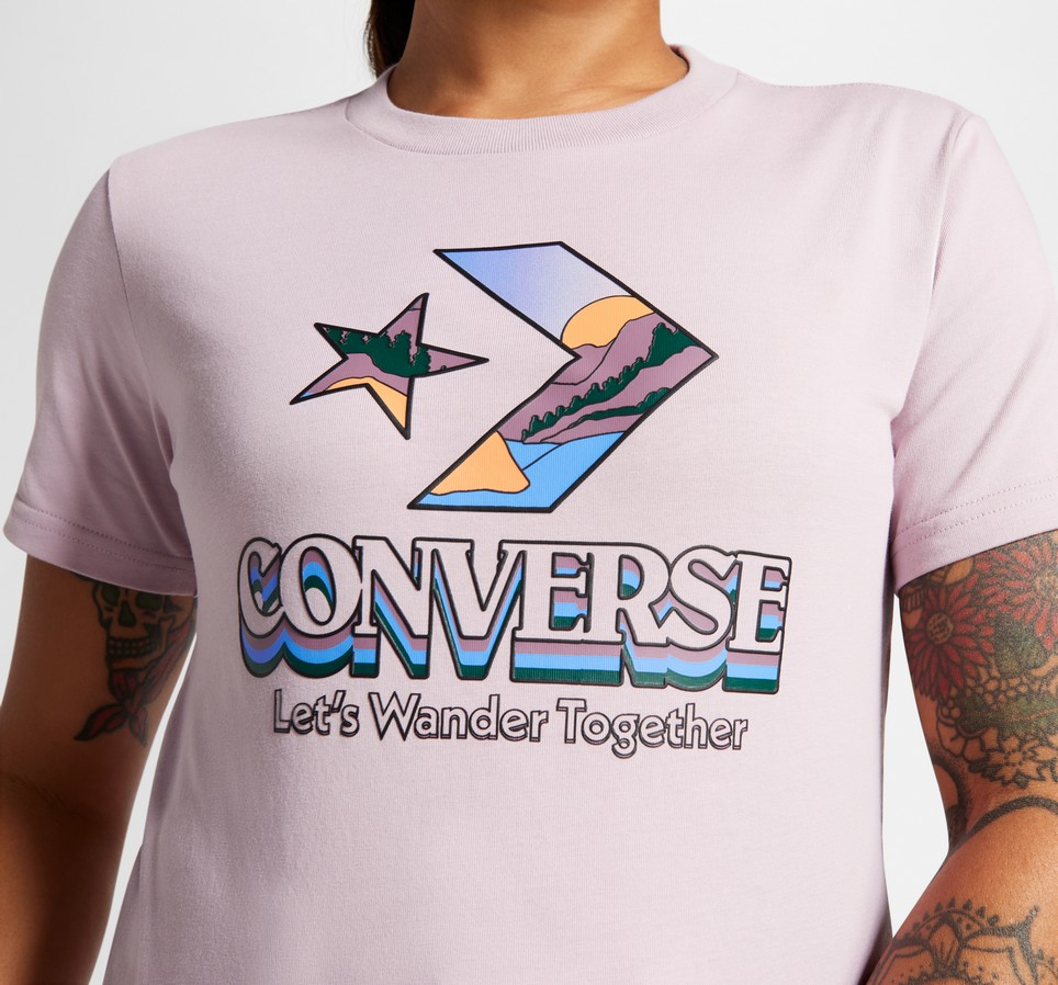 10025691-A03-535 Converse Star Chevron Mountain Graphic ženska majica